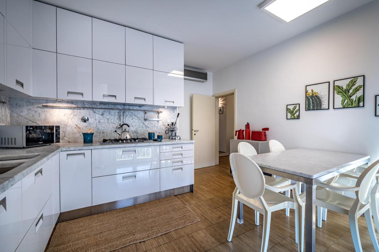Yid Penthouse On Florence River With Parking Экстерьер фото