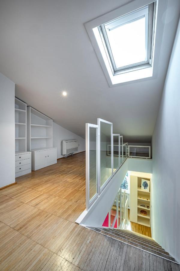 Yid Penthouse On Florence River With Parking Экстерьер фото